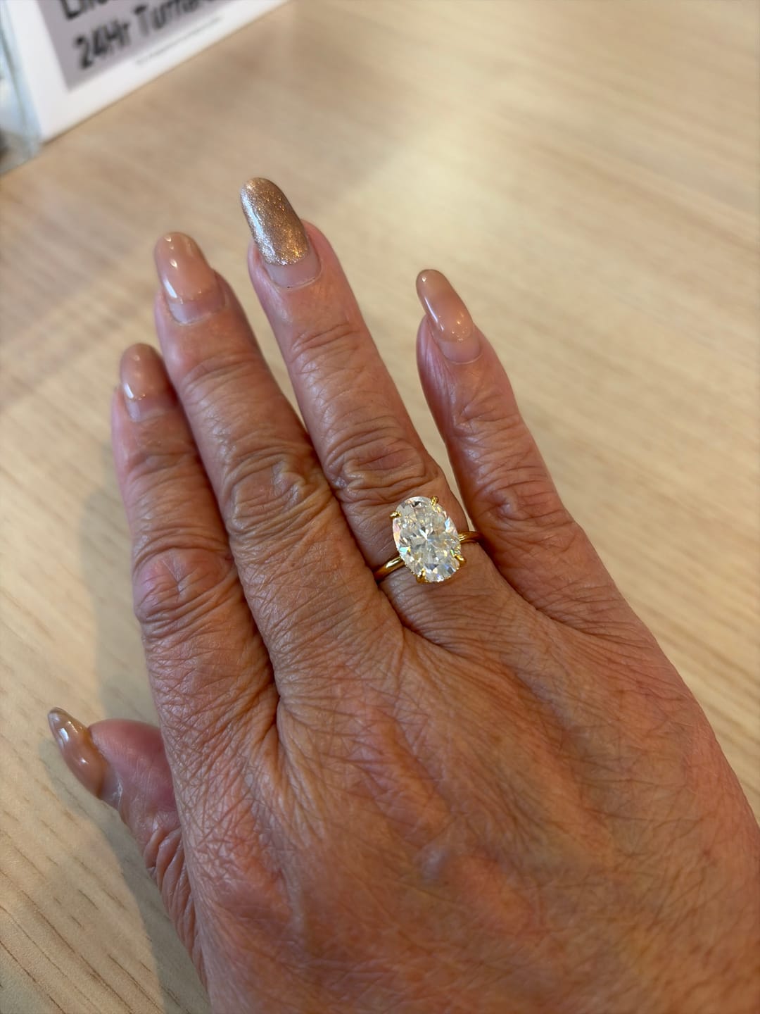 Customer photo review of S925 Moissanite 2.0 Ct ～5.5 Ct Oval Cut Yellow Gold/White Gold Promise Ring For Women