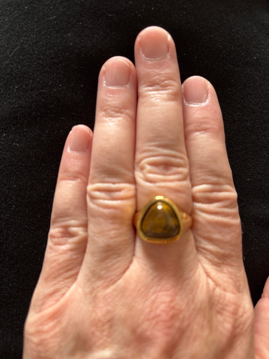 Customer photo review of Alaula Gemstone Bold Ring