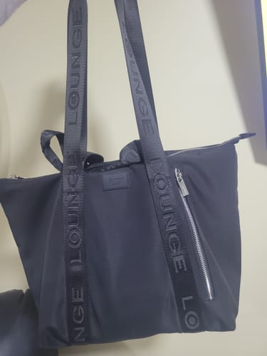 Reseña con foto de un cliente sobre Cartera De Hombro Nylon