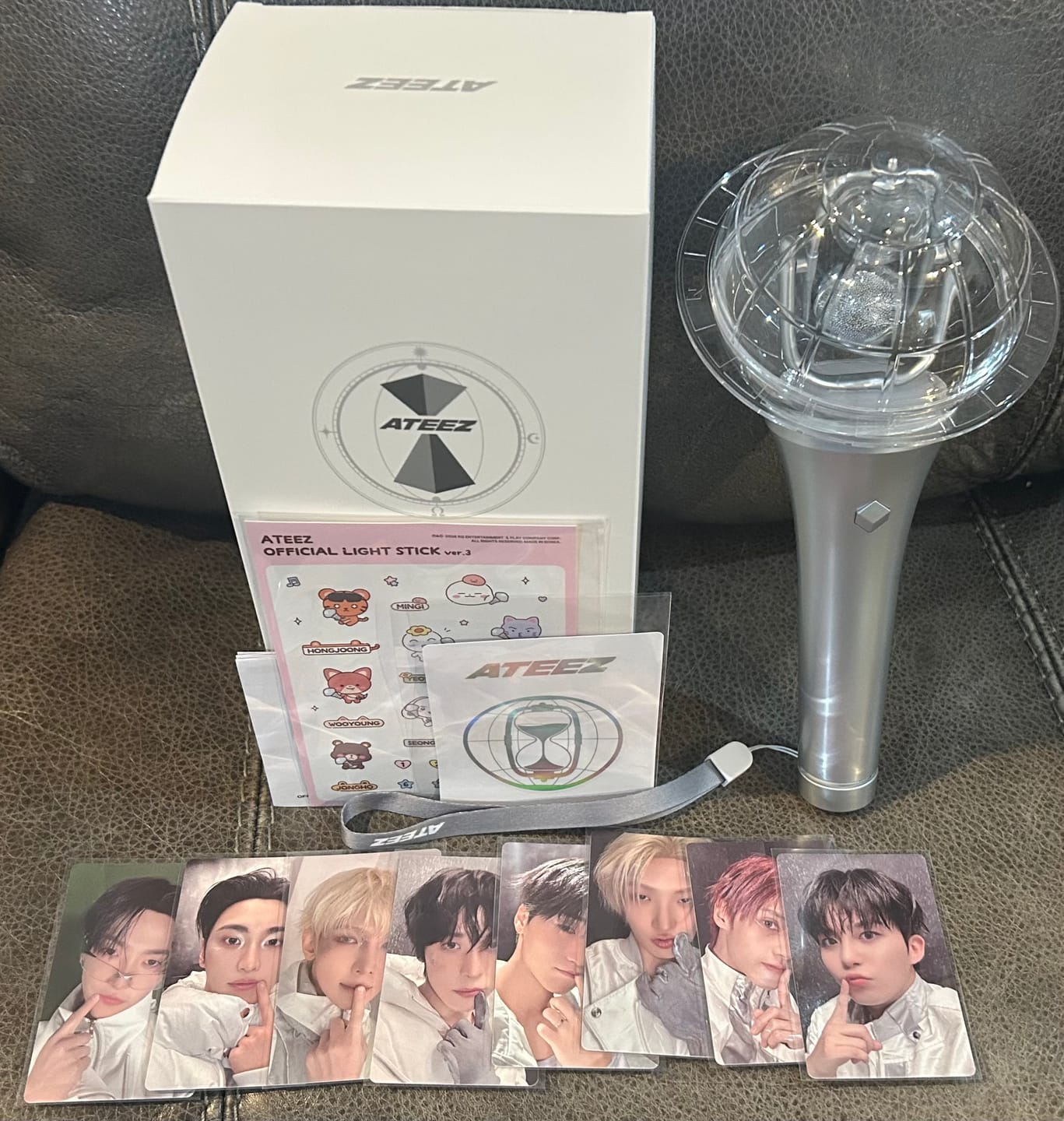 Customer photo review of ATEEZ - OFFICIAL LIGHT STICK VER.3