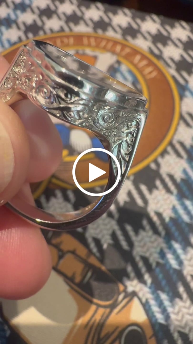 Customer video review of Silver Spinner Ring - CELESTIME