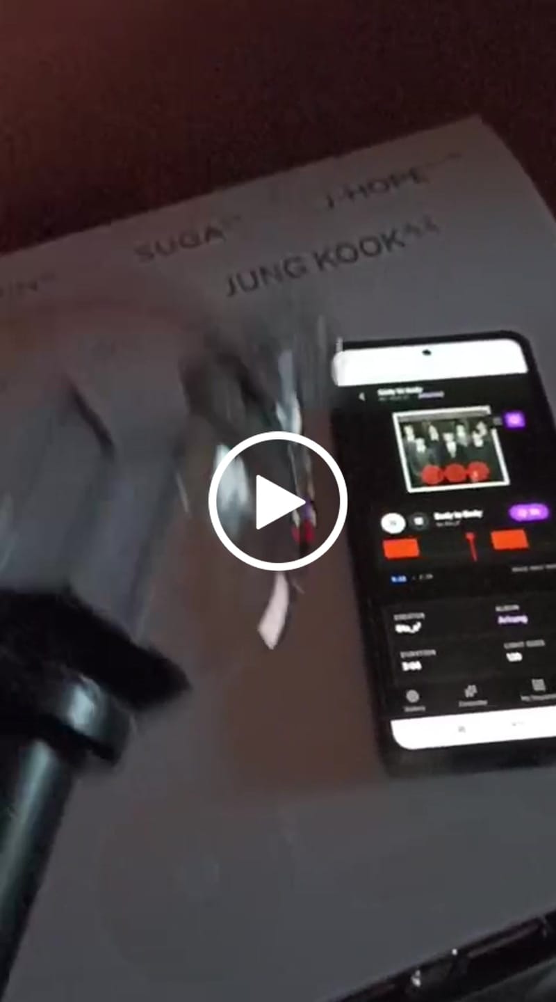 Customer video review of [3RD PRE-ORDER] BTS - OFFICIAL LIGHT STICK VER.4 PARTS BTS VER