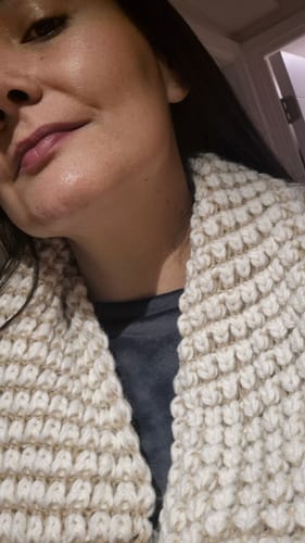 Reseña con foto de un cliente sobre Bufanda Loop Textura