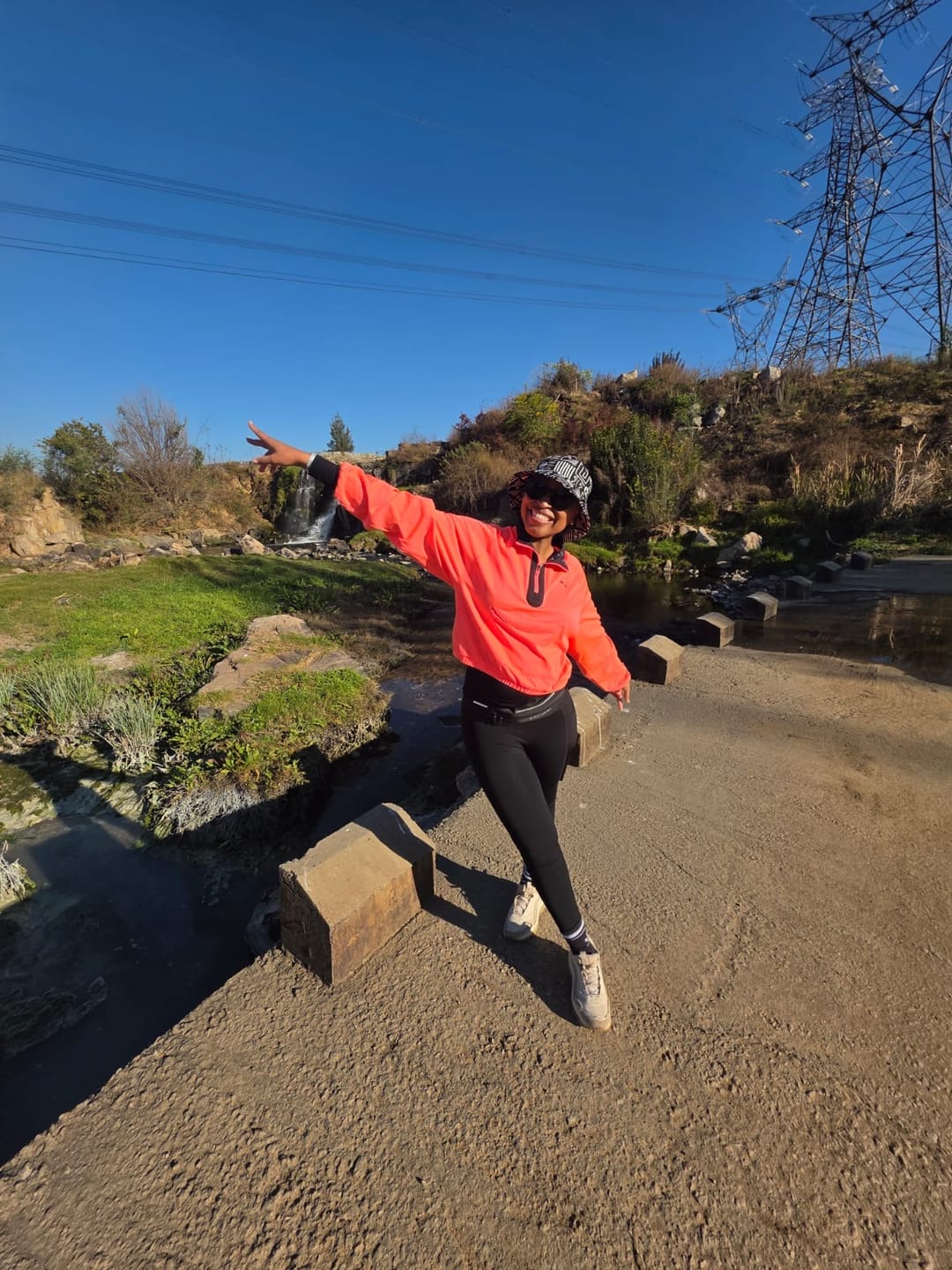 Customer photo review of Adjustable Running Belt with Water-Resistant Pockets