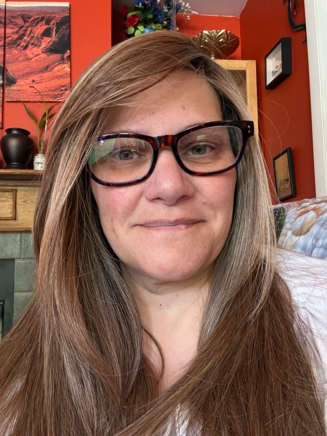 Customer photo review of RUNWAY MODEL - Creamy Maple Frost