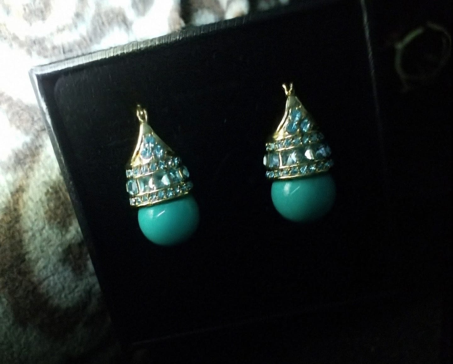 Customer photo review of HEIDI DAUS®"Infinite Magic" Art Deco Clutch Earrings