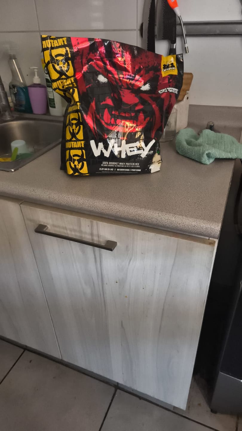 Customer photo review of Whey 5 lbs Gourmet Mutant