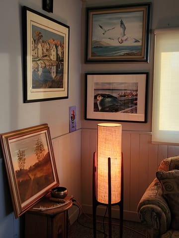 Customer photo review of Rocketlamp | Floor Lamp | Black Walnut