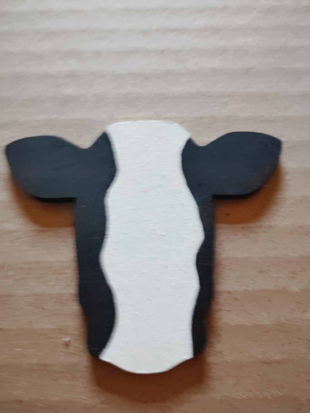 Customer photo review of Unfinished Wood Cow Chicken Shape - Craft - up to 46" DIY