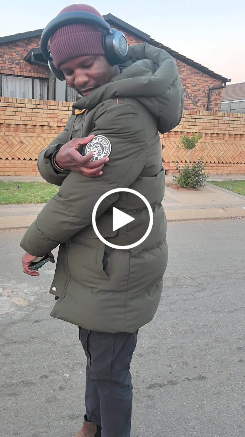 Customer video review of Bolt Badge