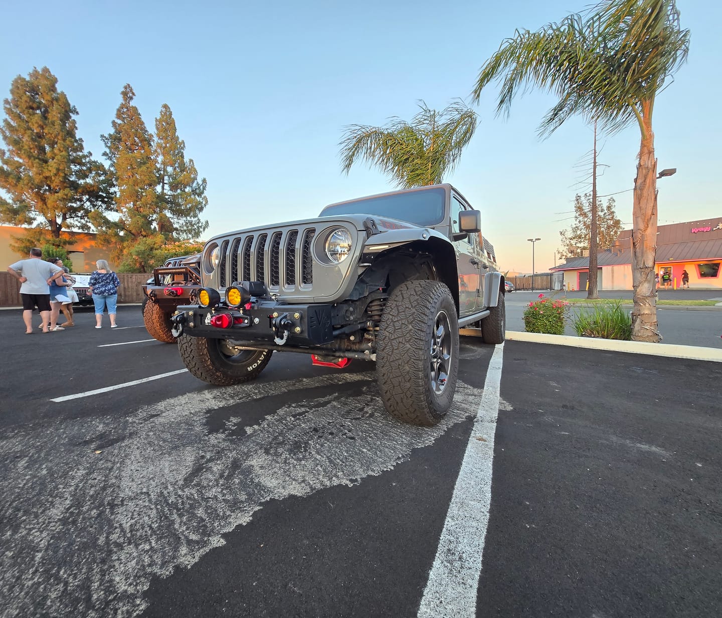 Customer photo review of X-BULL Electric Winch XPV 10000 LBS 12V Synthetic Rope SUV Jeep Truck 4WD
