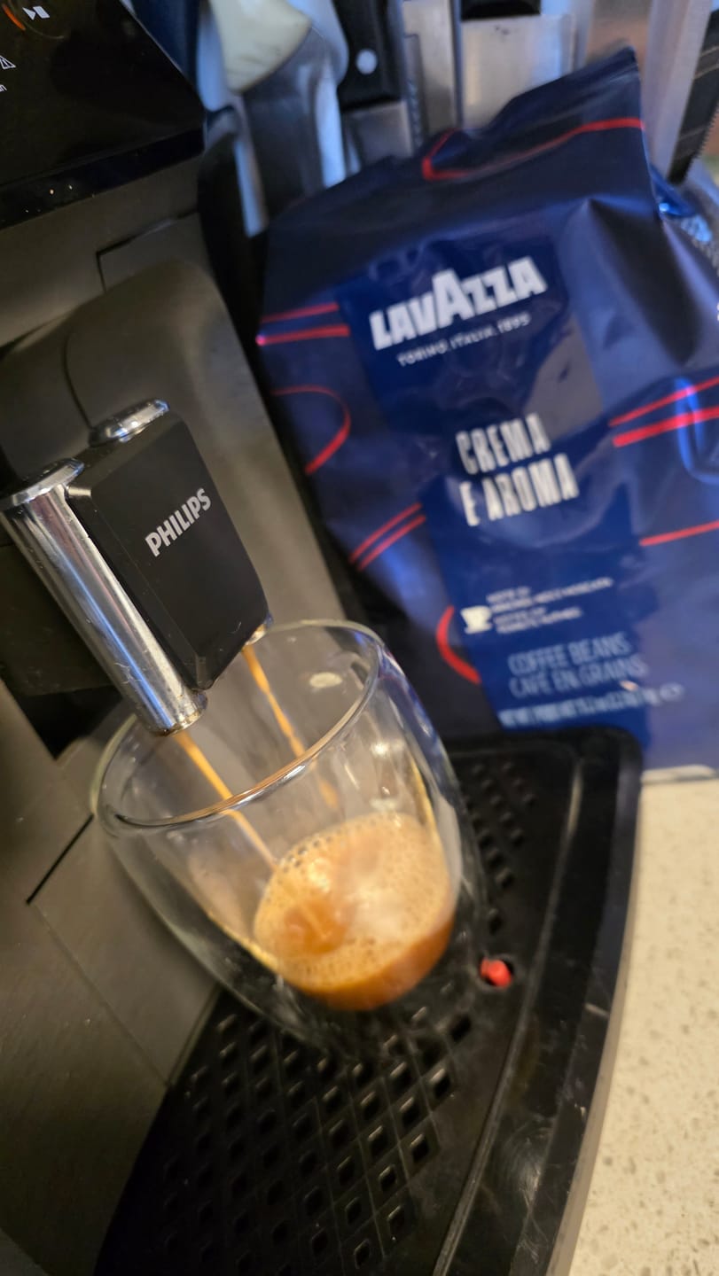 Customer photo review of Lavazza Crema e Aroma 1 kg Grano Entero