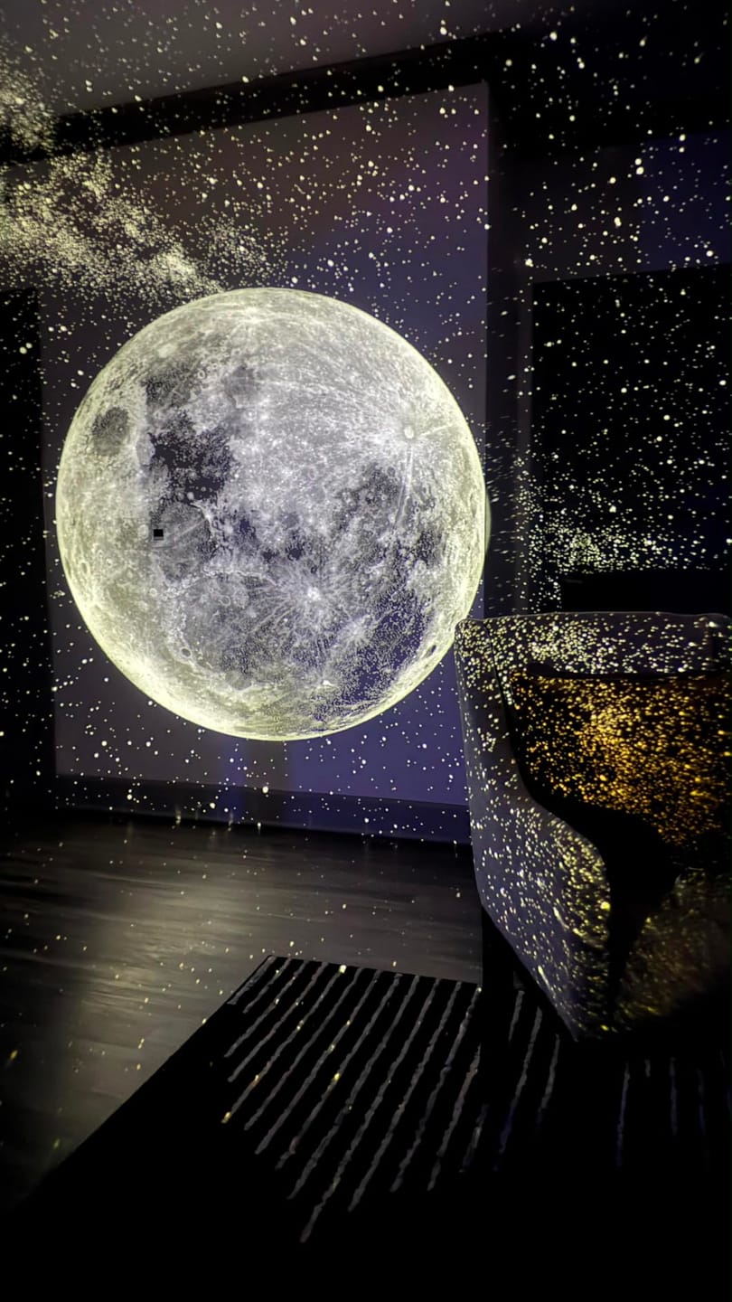 Customer photo review of Litlamp® Holographic Night Light Projector