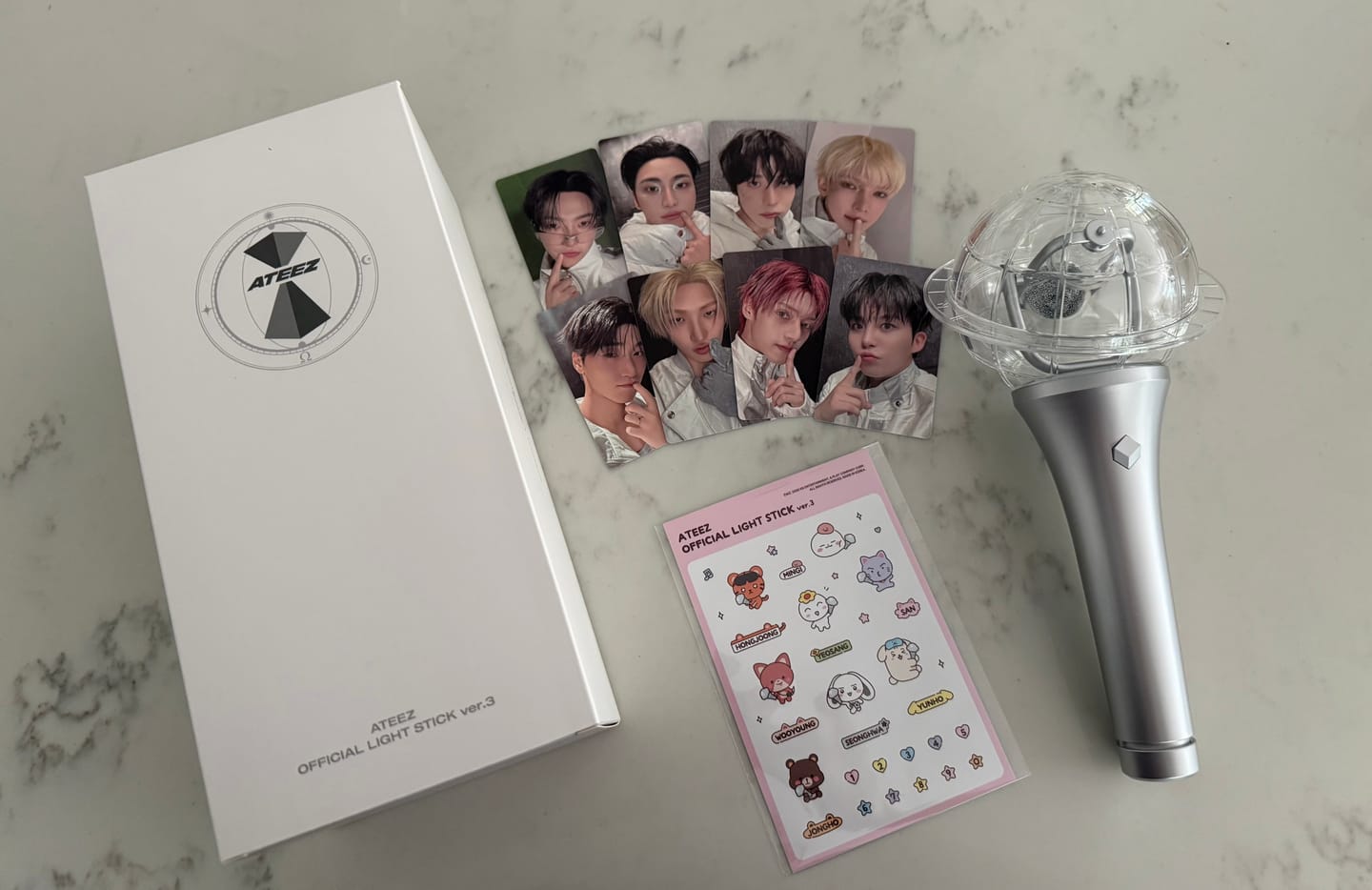 Customer photo review of ATEEZ - OFFICIAL LIGHT STICK VER.3