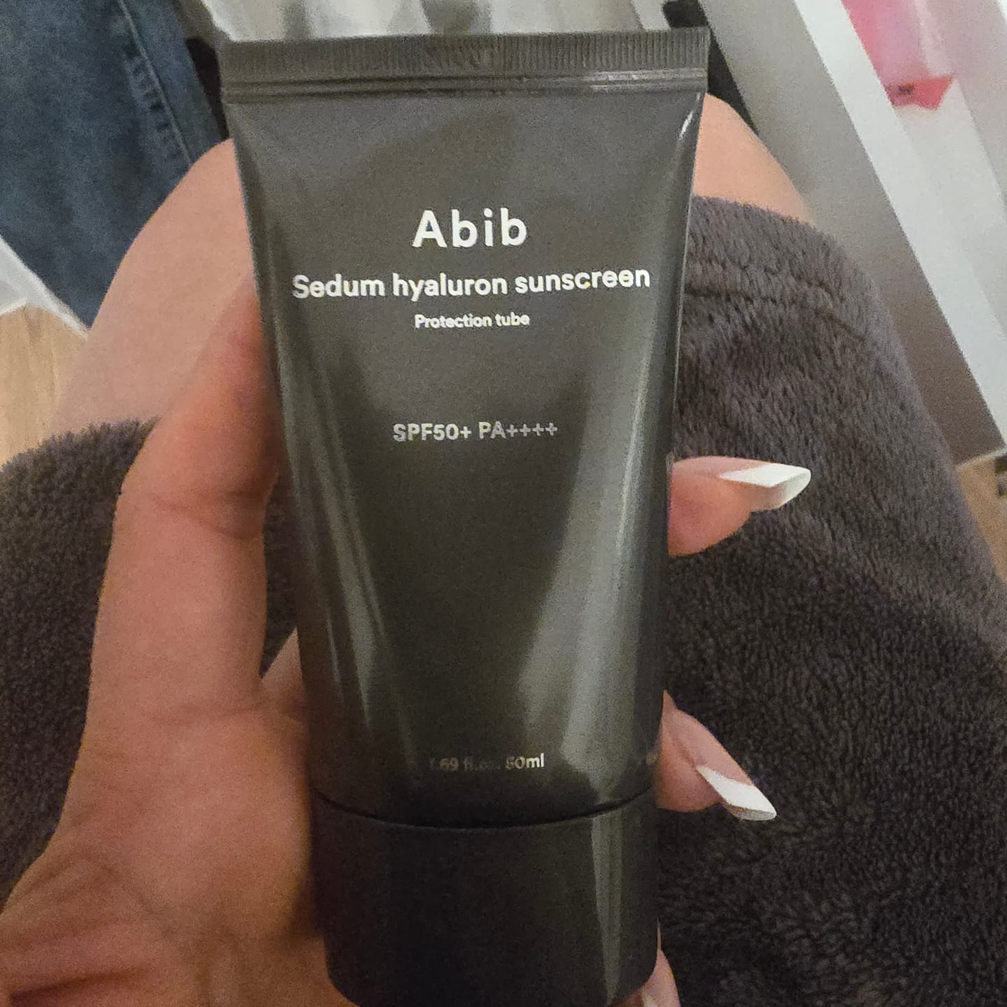 Customer photo review of Nomierinošs saules aizsargkrēms Abib Sedum Hyaluron Sunscreen Protection Tube SPF50+ PA++++