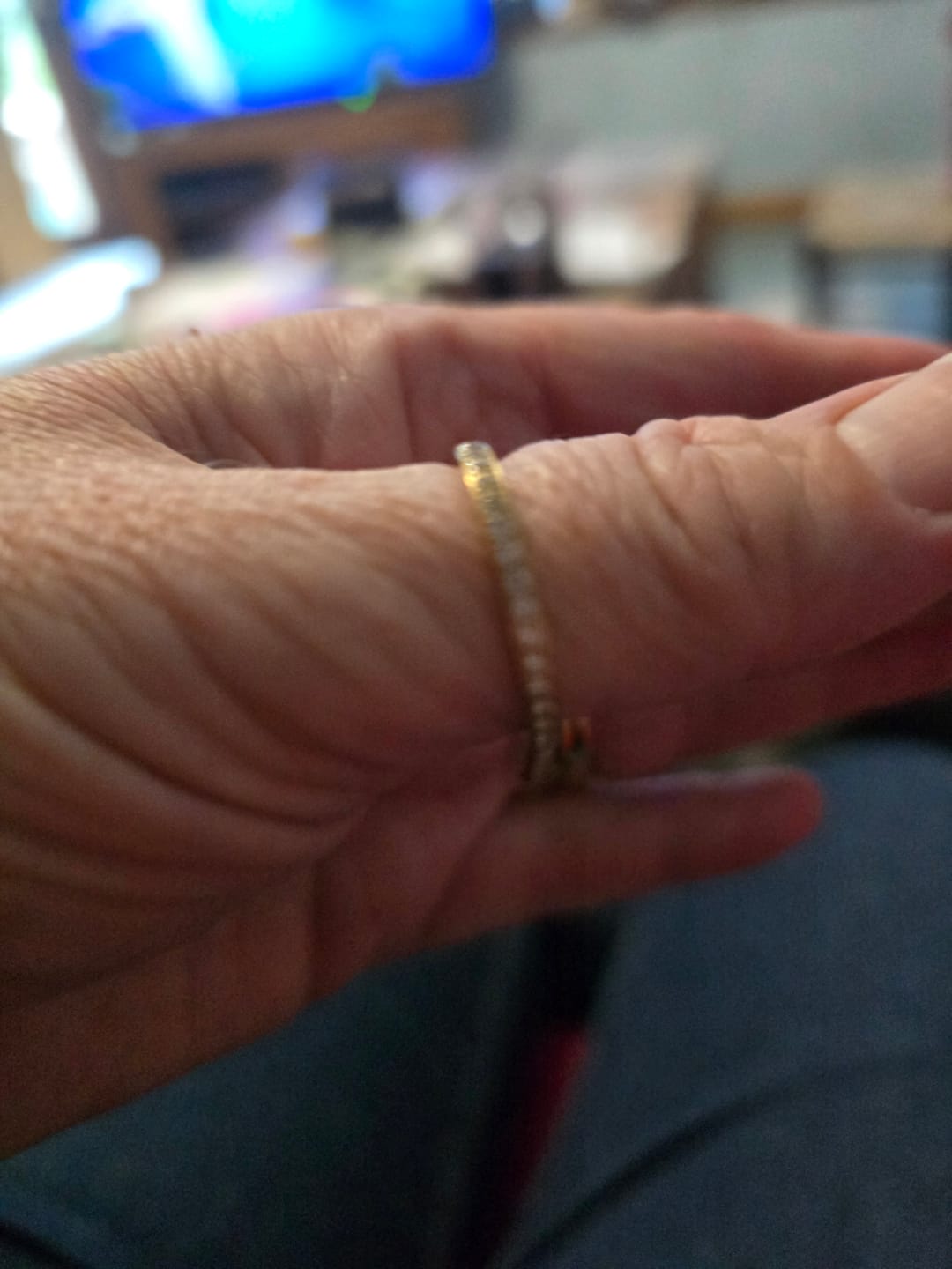 Customer photo review of Gold 2mm Full Glitz Ring