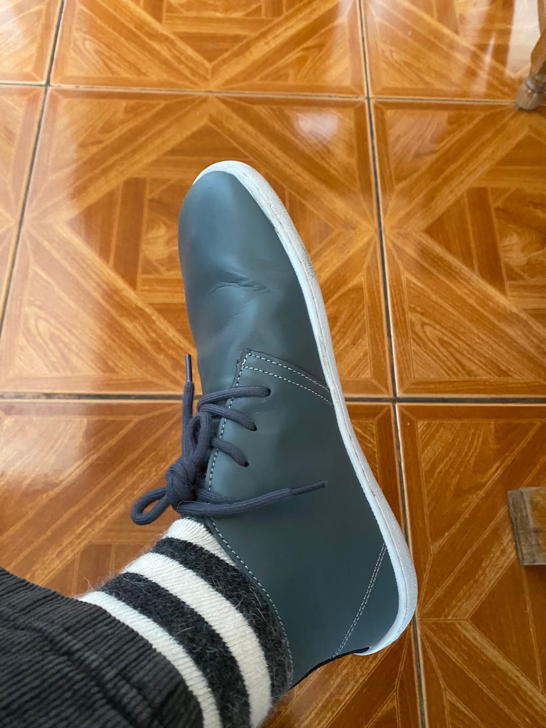 Customer photo review of Muse II - Rojo - Chelsea style Barefootshoes
