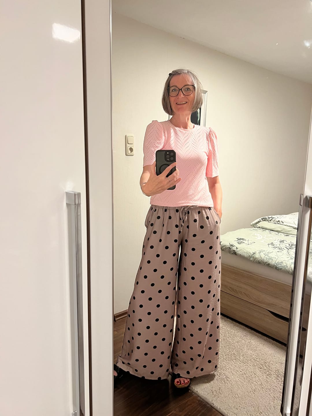 Customer photo review of "Milano Dots" weiche Hose aus Viscose - mocca/schwarz