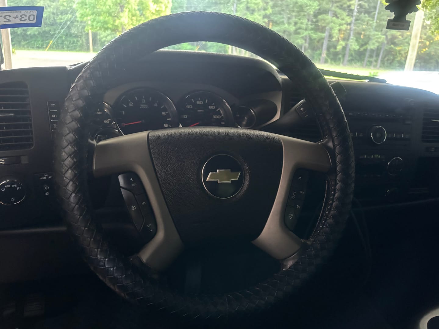 Customer photo review of Universal Braided PU Leather Steering Wheel Cover – 14.5-15 Inch Woven Design Protector