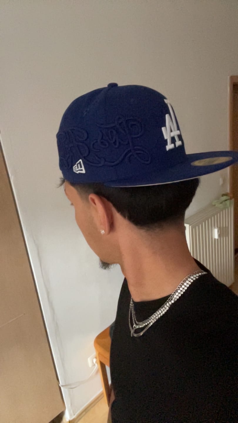 Customer photo review of Born & Raised — Royal (Limited)
