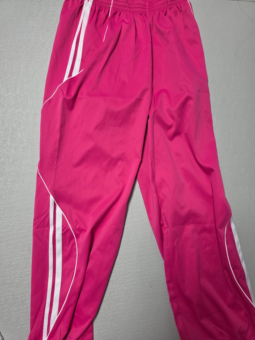 Customer photo review of Worldwide Curvy Track Pants