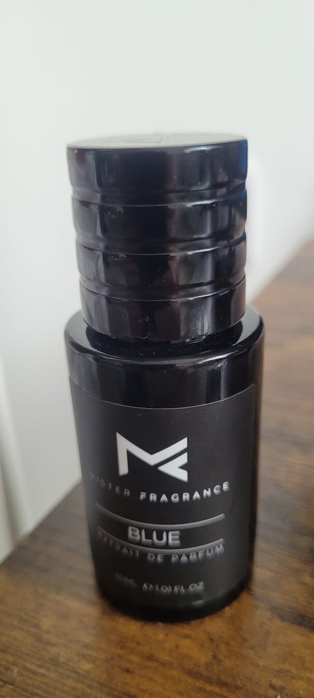 Customer photo review of Blue