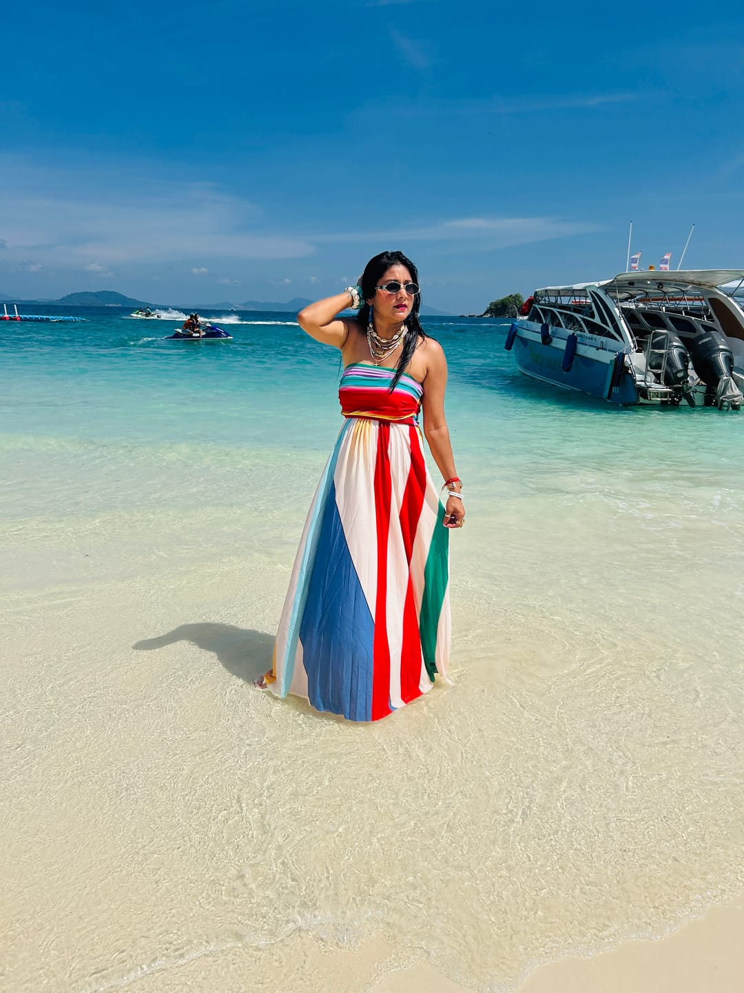 Customer photo review of Mulberry Offshoulder Pleated Maxi Dress In Multicolor