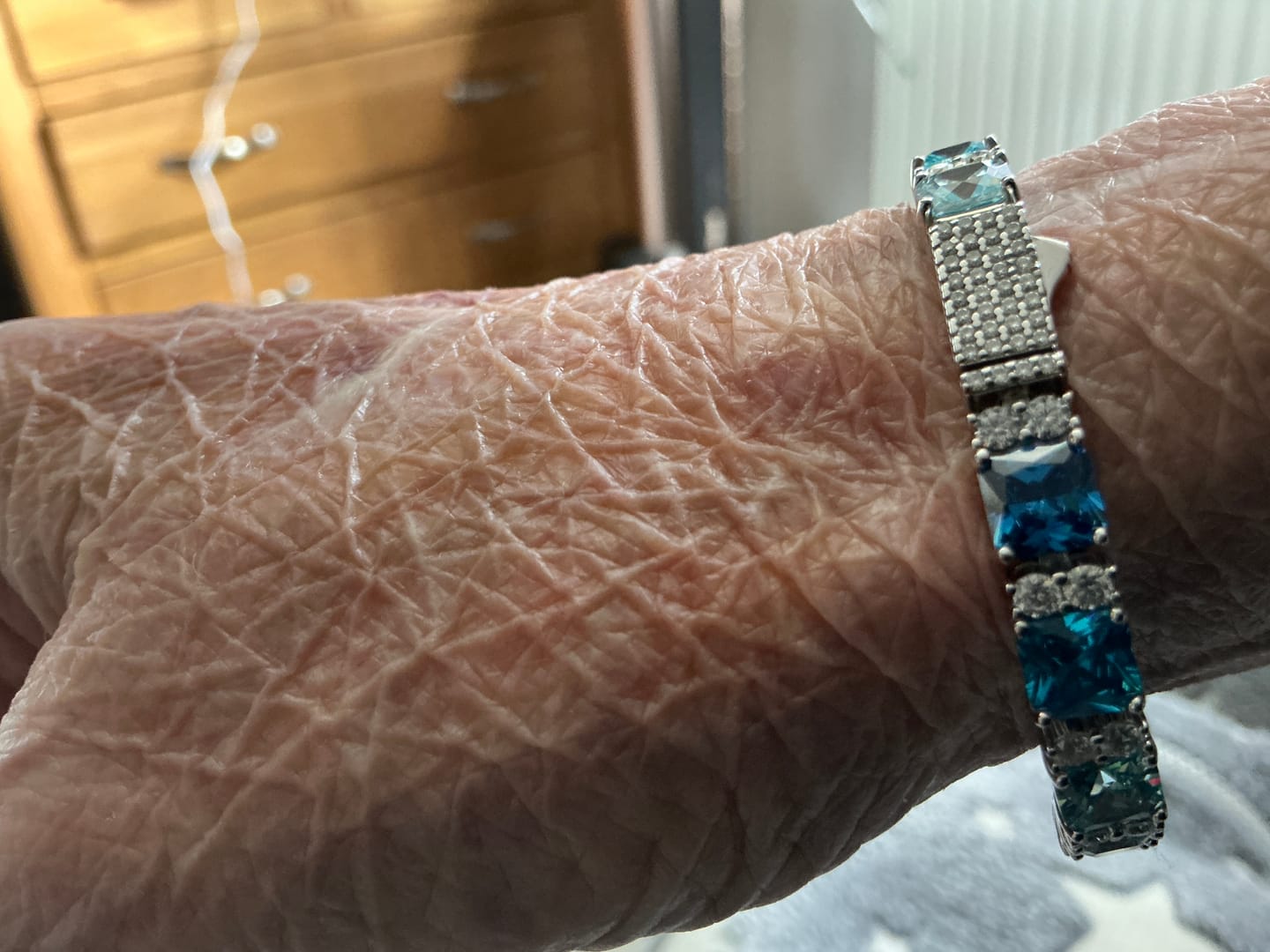 Customer photo review of Océan Bleu Bracelet