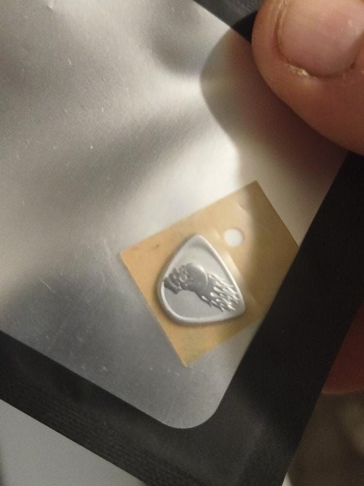 Customer photo review of Adrenaline Luxe TM40 & IDOL Skully Bolt Tail Decal