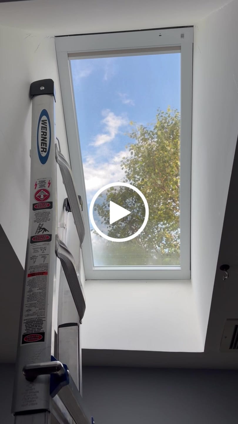 Customer video review of SmartWings Motorized Premium Skylight Cellular Shades Hazel