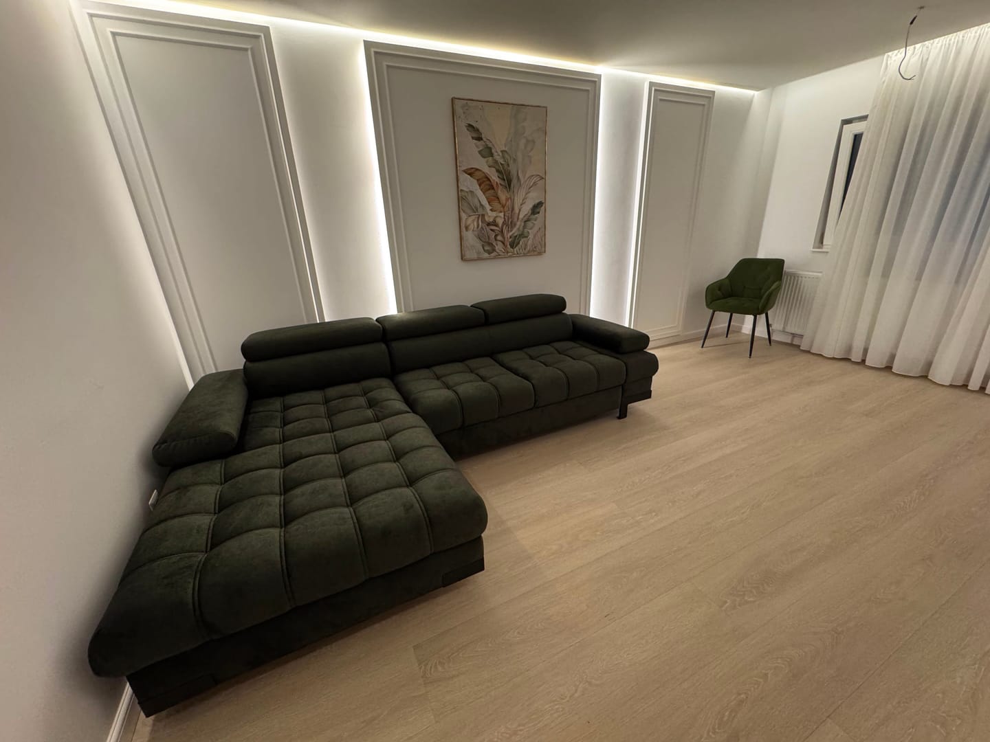 Customer photo review of Coltar extensibil SELVA MINI, sezlong stanga, stofa catifelata verde - Whisper 11, cu lada depozitare si tetiere reglabile,  270x173x95 cm