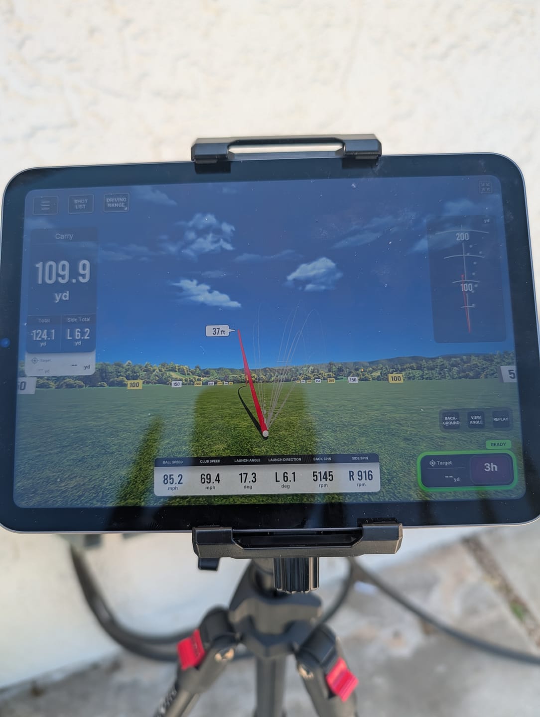 Customer photo review of SC4 PRO Launch Monitor + 3D Driving Range Simulator with Alignment Stand Golfer's Authority Special