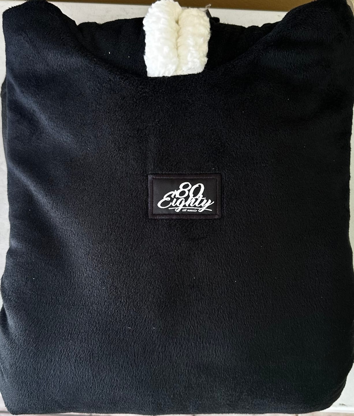 Customer photo review of 80Eighty® Snuggle Blanket