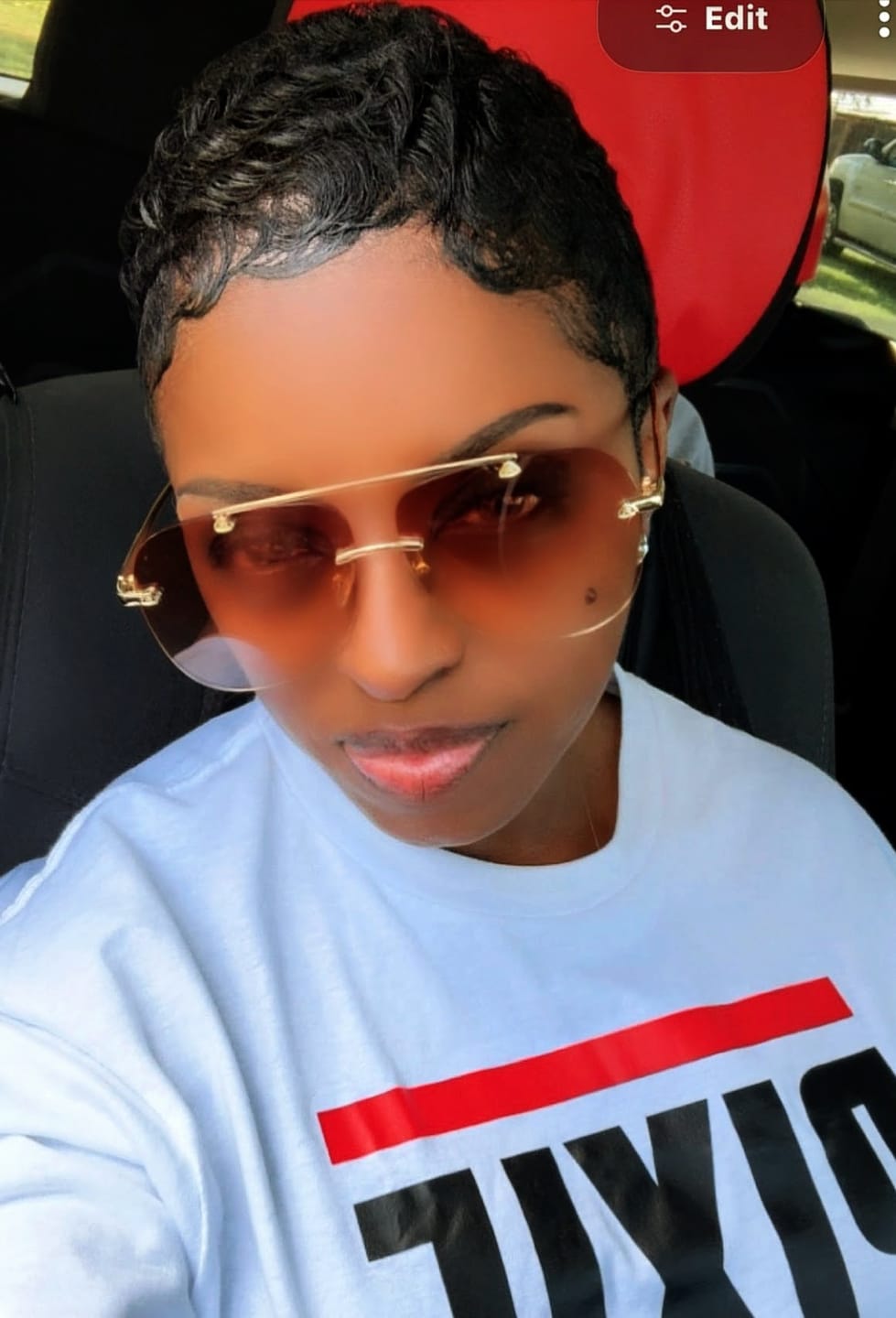 Customer photo review of Pixie Gang T-shirt (Wht)
