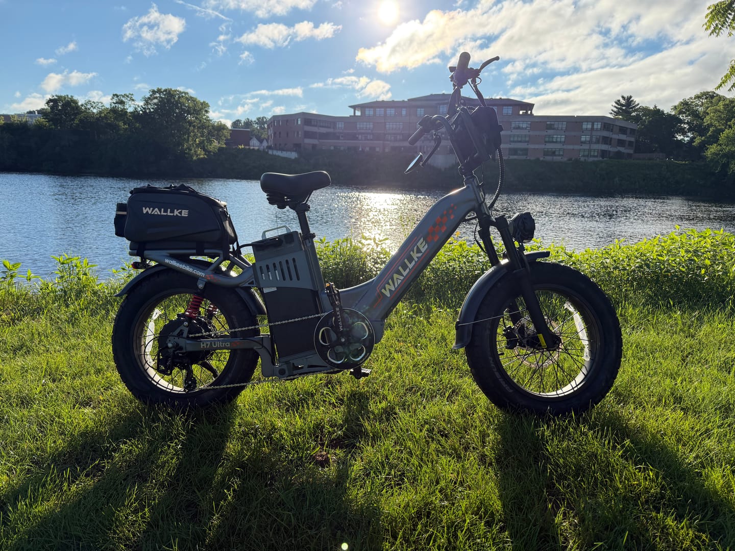 Customer photo review of 2026 WALLKE H7 Ultra Step-Thru | 4000W Off-Grid Power Station E-Bike with Torque Sensor, 37mph Speed