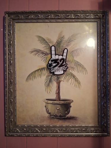 Customer photo review of 32 GANG DECAL