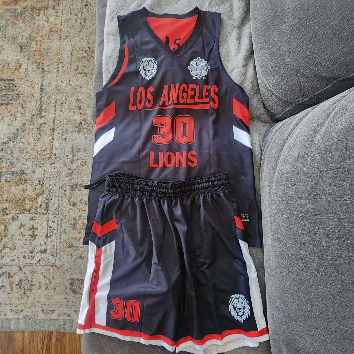 Customer photo review of Custom Black Red Double Side Kits Design Sportswear Basketball Jersey