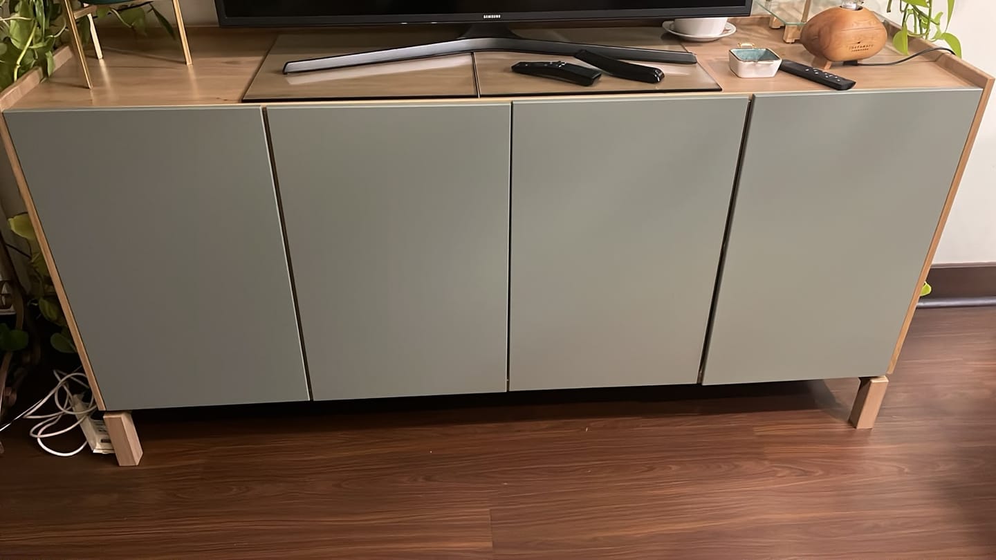 Customer photo review of Buffet Barcelona 4P + 1C Verde - Roble