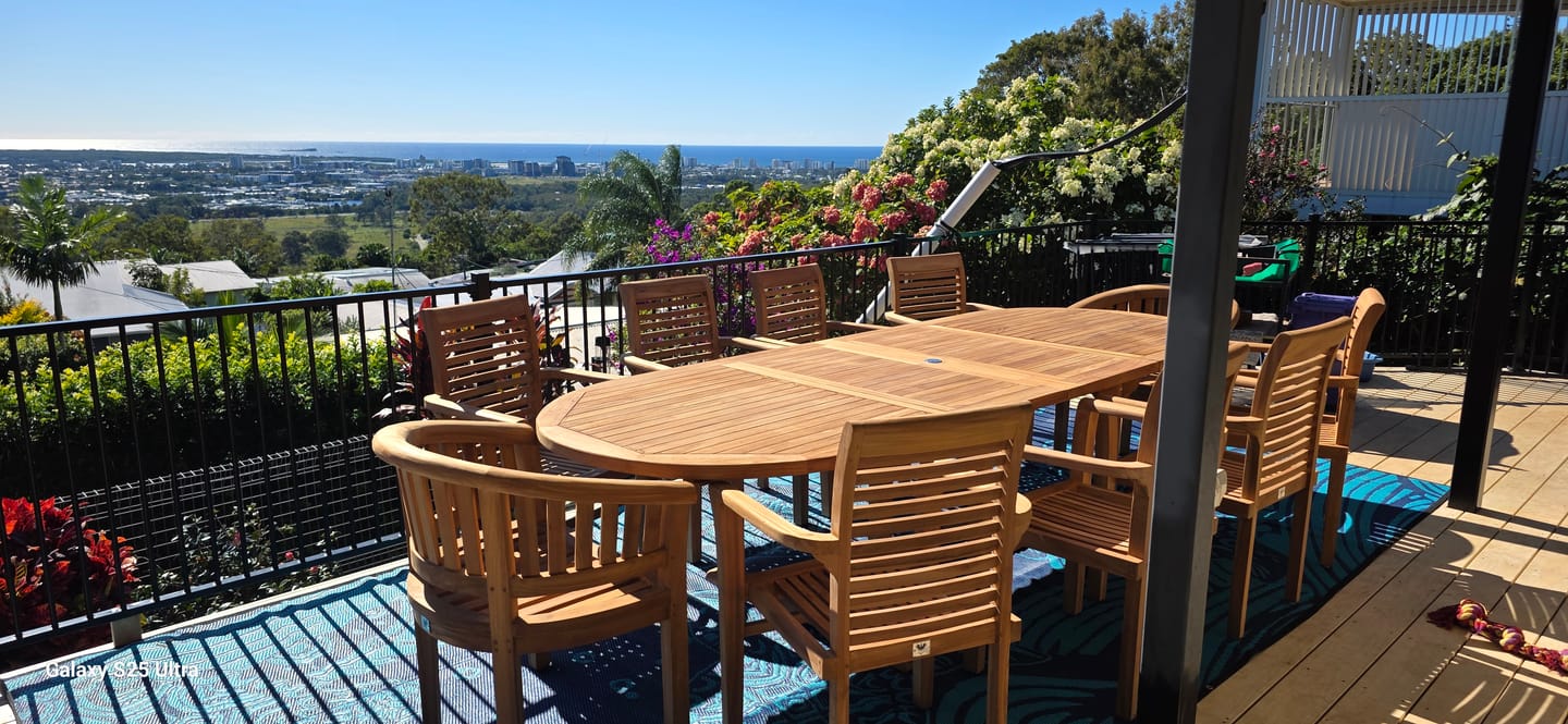 Customer photo review of Teak 200-300cm Oval Extending Table 4cm Top (8 Oxford Stacking Chairs 2 San Francisco Chairs) Free Cushions – Premium Outdoor Entertaining Set