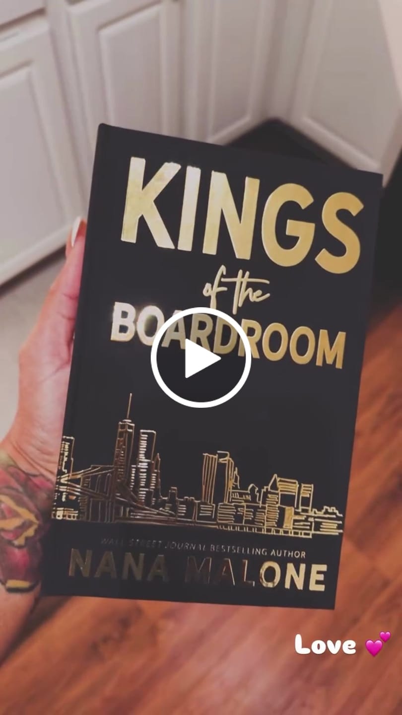 Customer video review of Kings of the Boardroom  (SPECIAL EDITION HARDCOVER OMNIBUS)