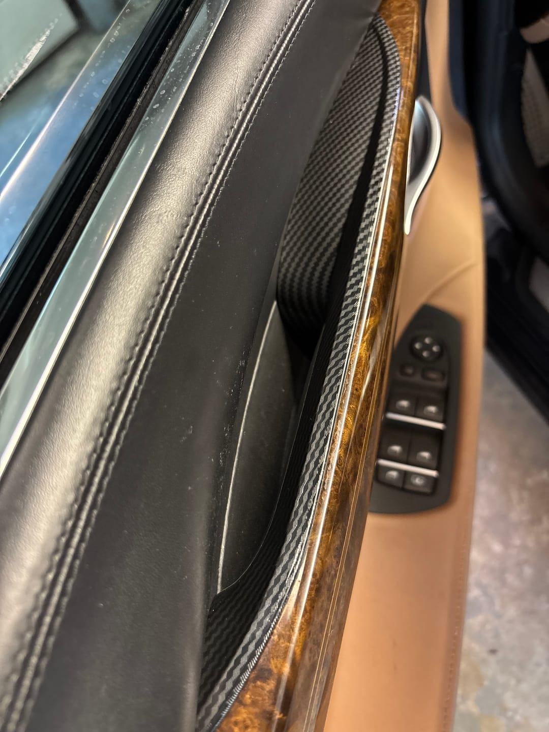 Customer photo review of BMW 7 Series F01 F02 F04 Sticky Interior Door Pull Handle Covers 2008–2015 – 2PCS Set  | SPCRSO