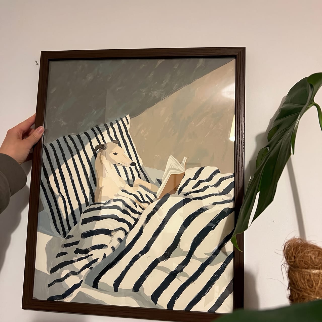 Customer photo review of Greyhound Reading Print
