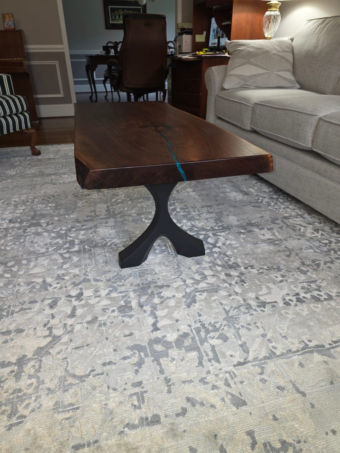 Customer photo review of Coffee Table Legs 16.1" H Metal X-Shaped Furniture - 120 Xavier