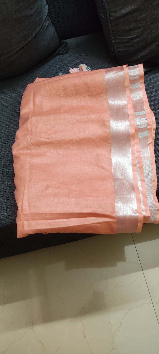 Customer photo review of Handwoven Cotton Linen Saree