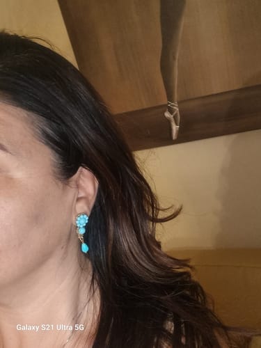 Customer photo review of Mono orecchino pendente