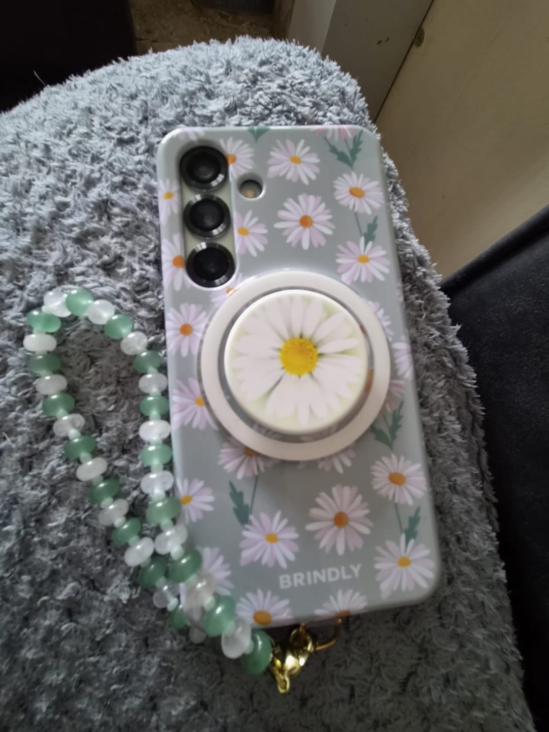 Customer photo review of Wild Daisies - Tough Phone Case