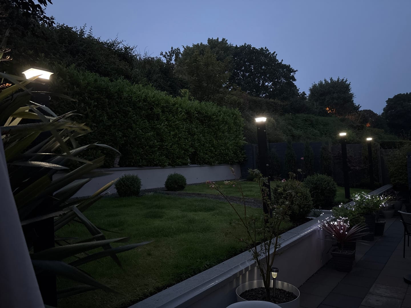 Customer photo review of TSUN 4x4 inch Solar Post Caps Lights Cool White