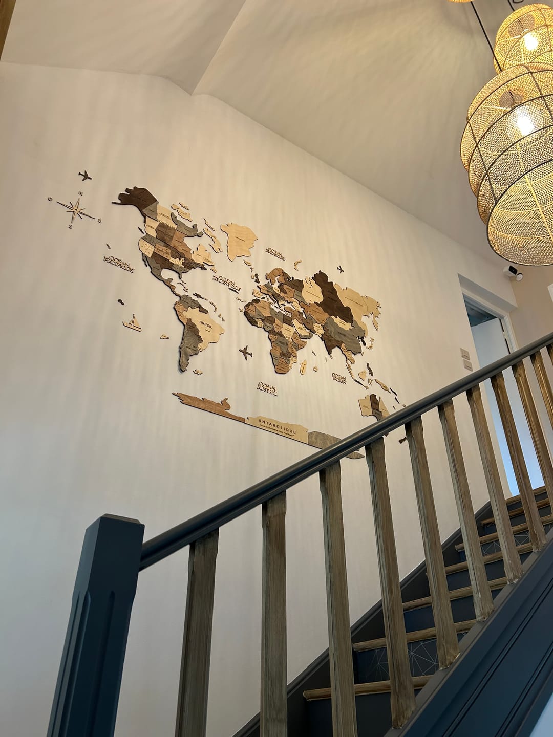 Customer photo review of 3D Wooden World Map Smokey