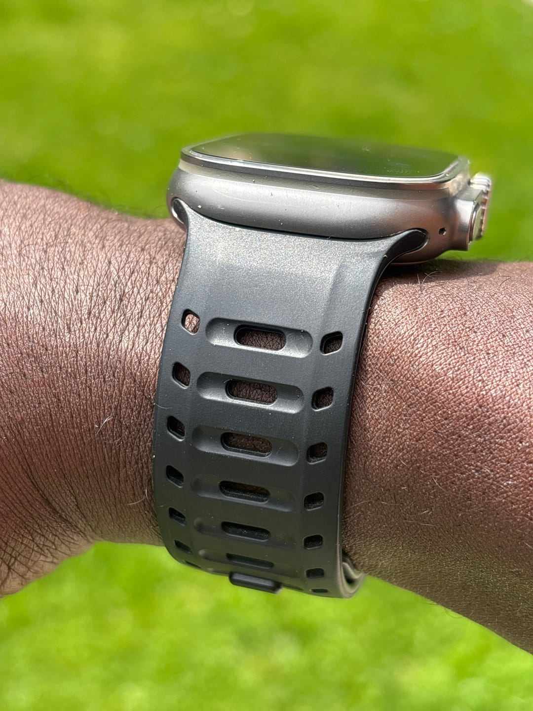 Customer photo review of Sport Silicone Magnetic Strap For Apple Watch