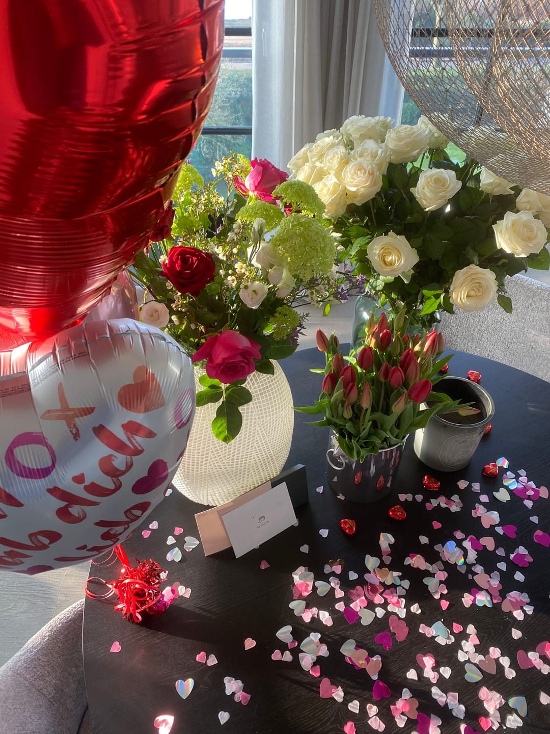 Customer photo review of Herzballon XL - Glanz - Rot